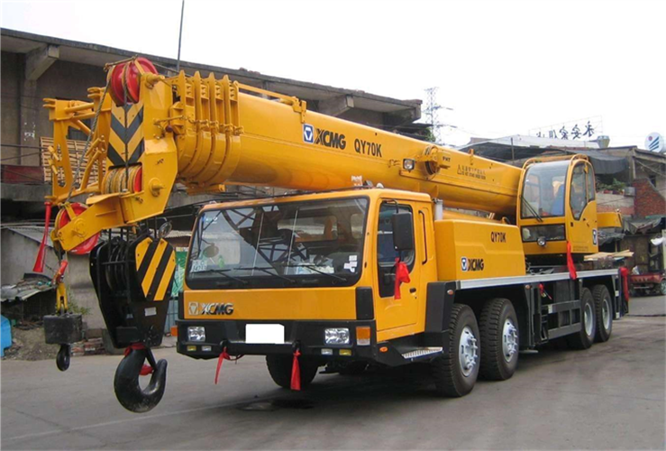 突泉县吊车出租选择重点